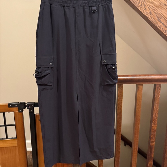 MONO B Cargo Maxi Skirt - Black - Size M - Picture 2 of 4
